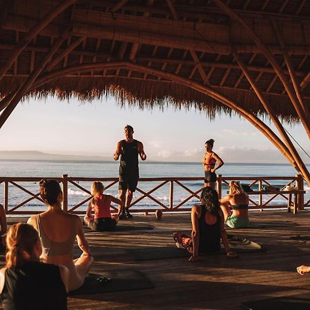 Hotel Komune And Beach Club Bali Keramas Exterior foto
