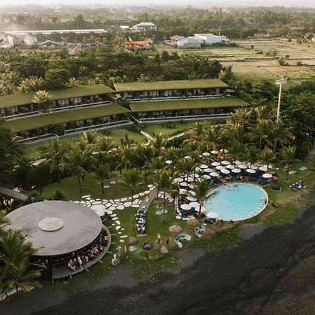 Hotel Komune And Beach Club Bali Keramas Exterior foto