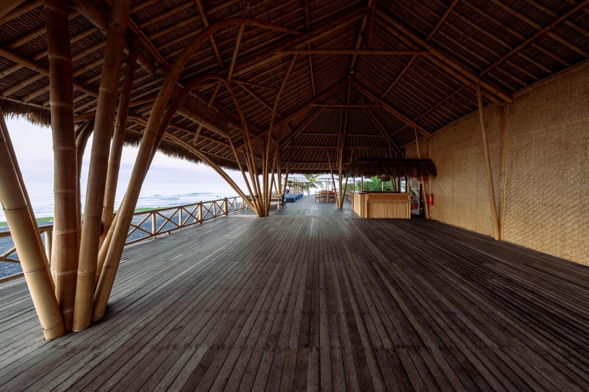 Hotel Komune And Beach Club Bali Keramas Exterior foto