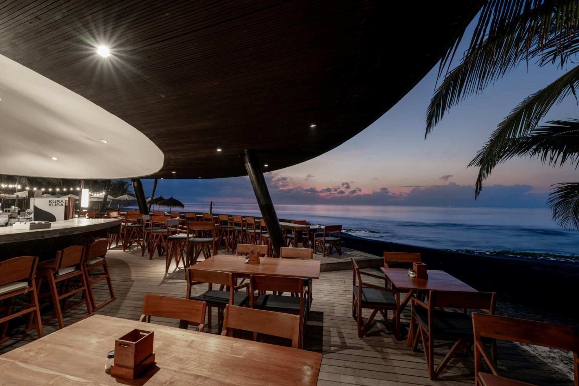 Hotel Komune And Beach Club Bali Keramas Exterior foto
