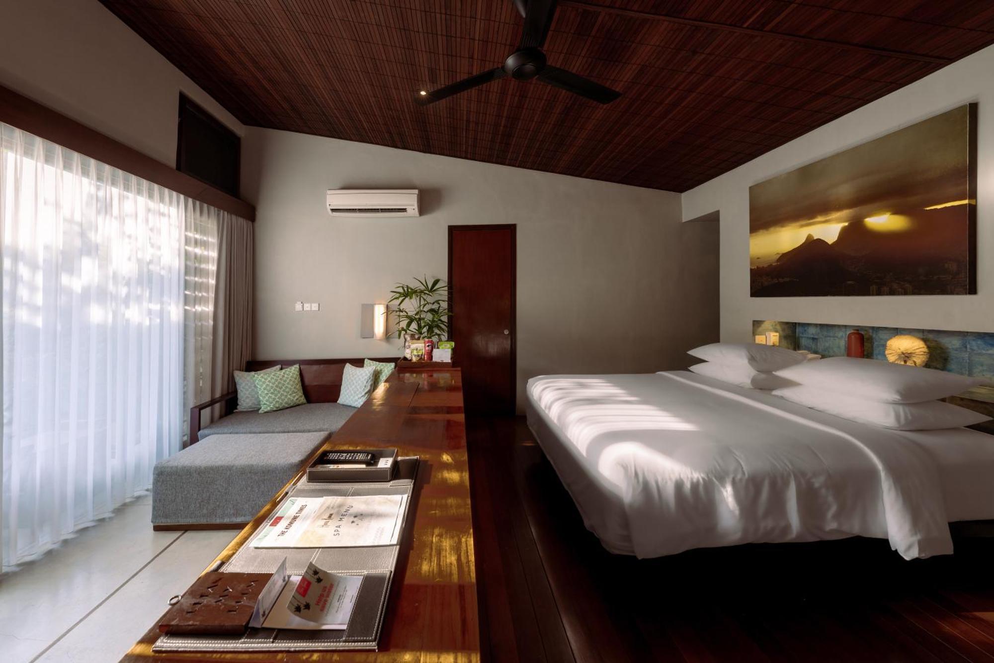 Hotel Komune And Beach Club Bali Keramas Exterior foto