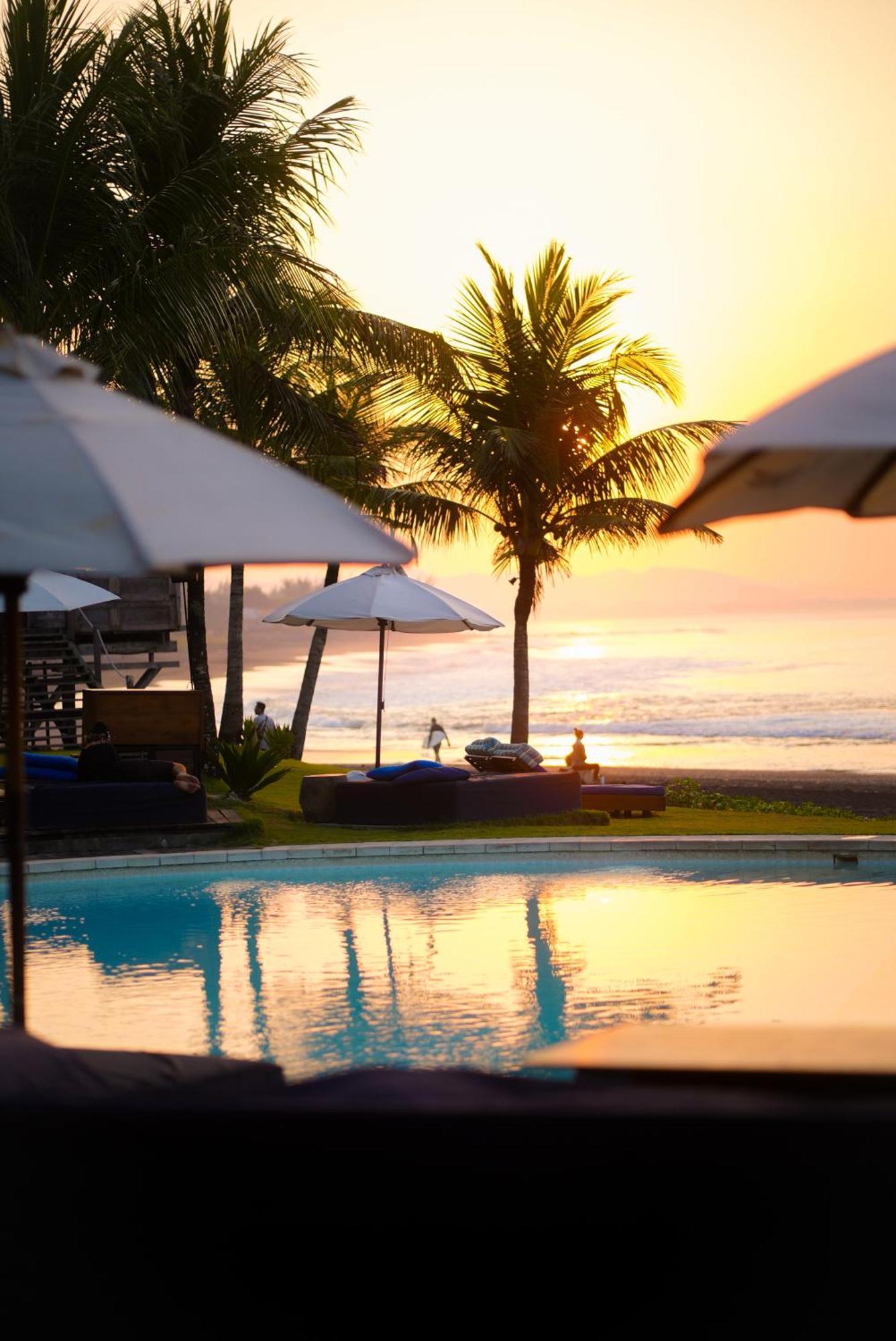 Hotel Komune And Beach Club Bali Keramas Exterior foto