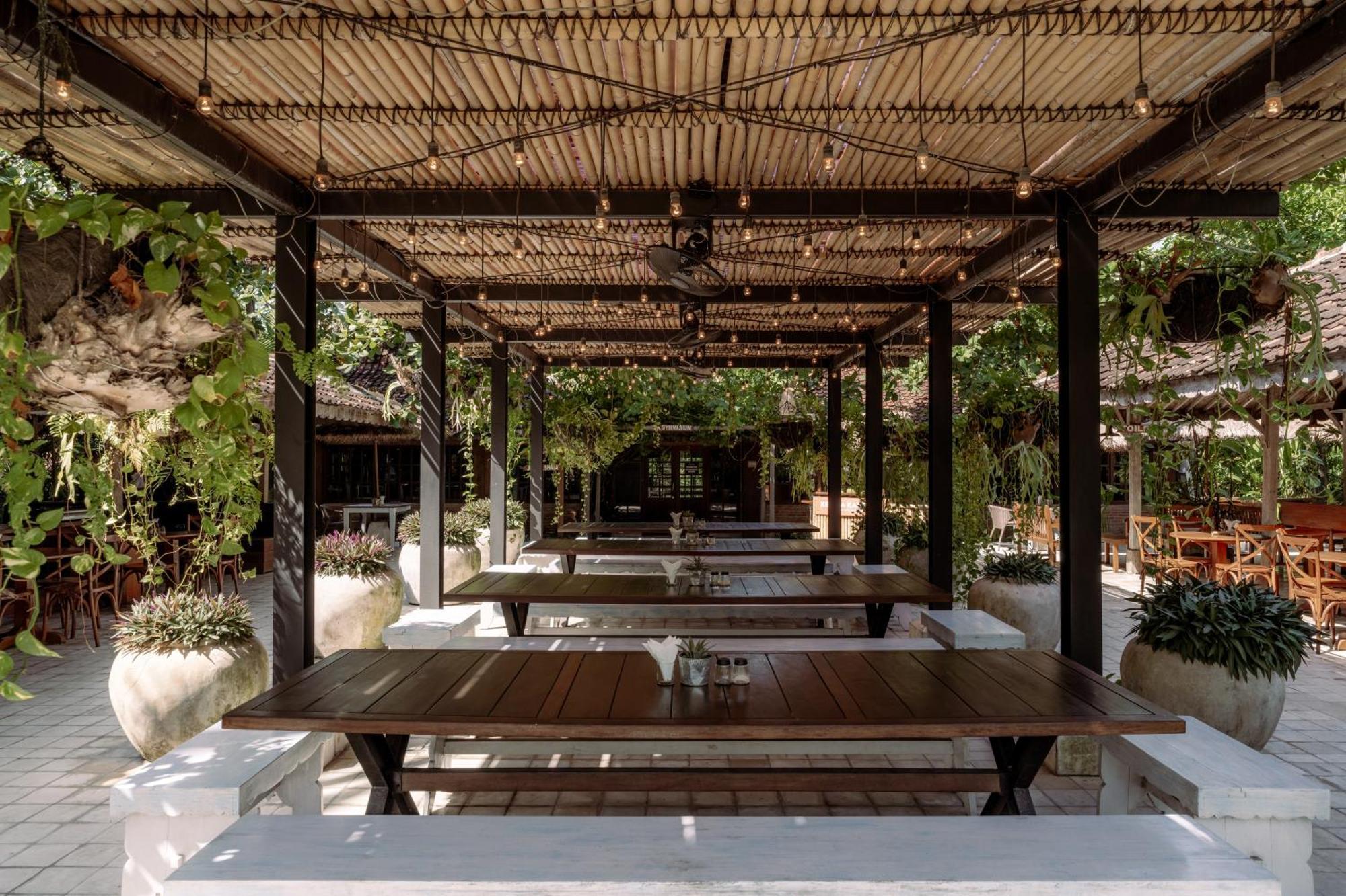 Hotel Komune And Beach Club Bali Keramas Exterior foto